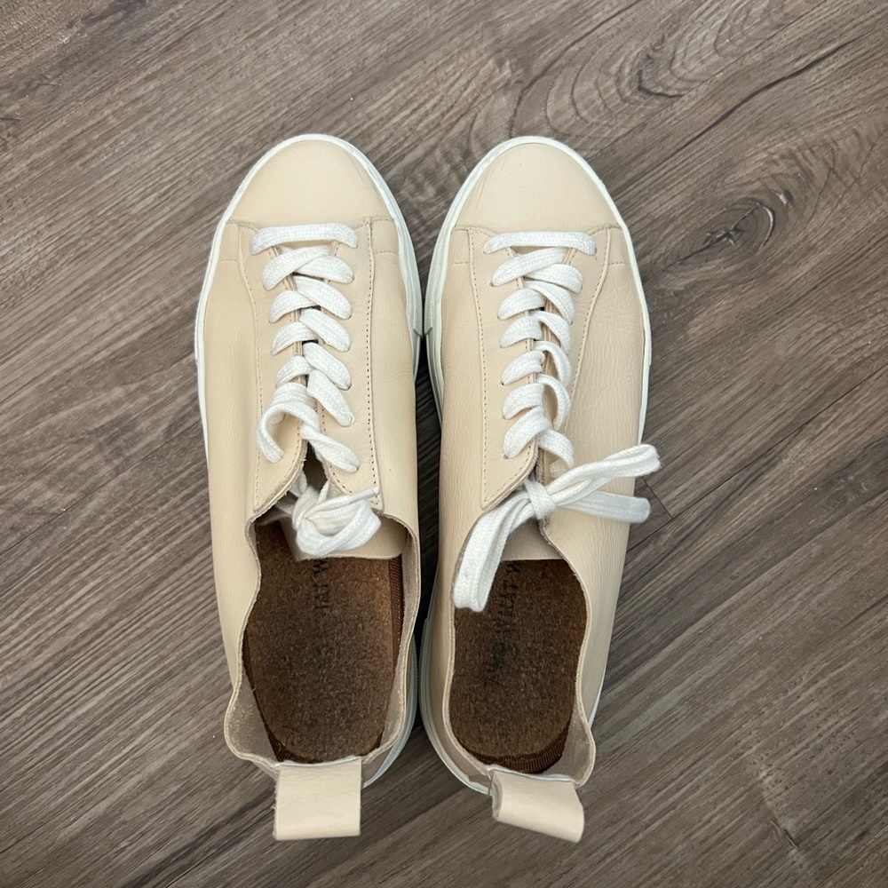 Who What Wear tennis shoes